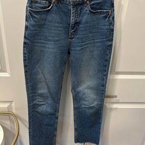 EUC LOFT High-Rise Straight Crop with Frayed Ends